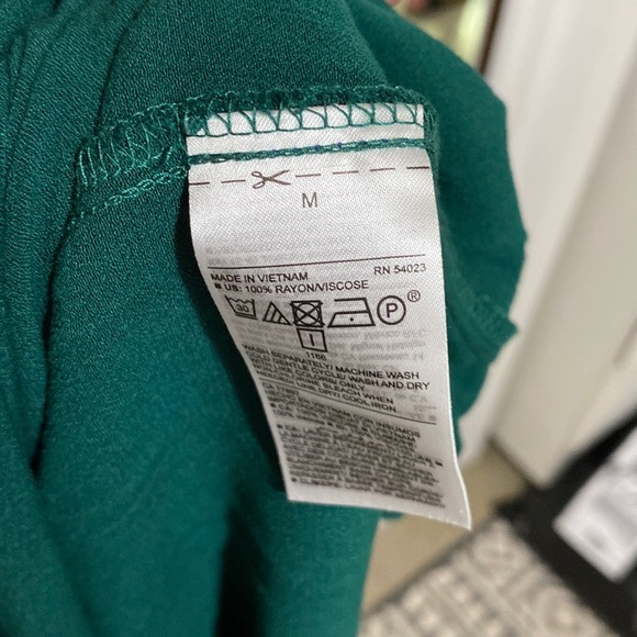 OLD NAVY MAXI DRESS - Picture 2 of 5